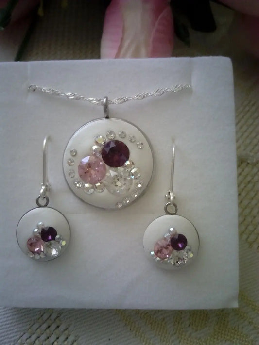 Les-techniques-de-création-de-bijoux-en-résine PRETTY RESINE