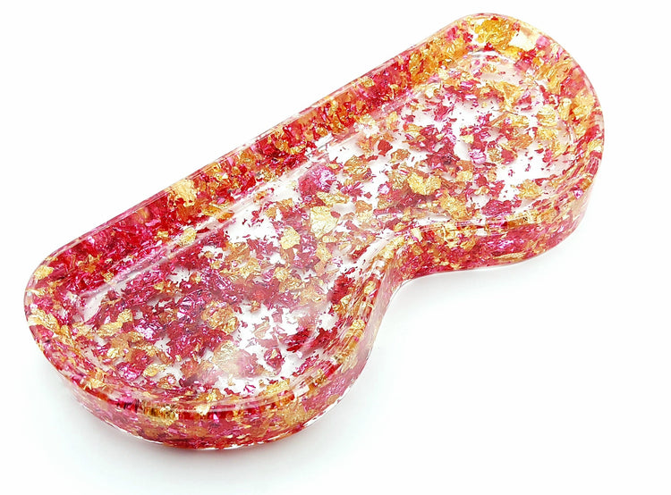 Porte-lunetes en résine époxy. Feuille d'or et feuille d'alu rose fuchsia