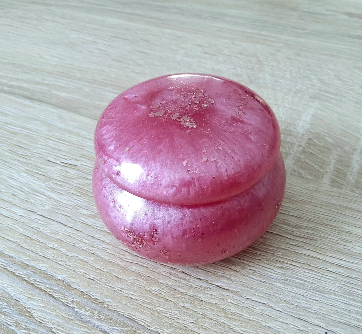 Boîte de rangement RONDE en résine époxy. Rose - PRETTY RESINE