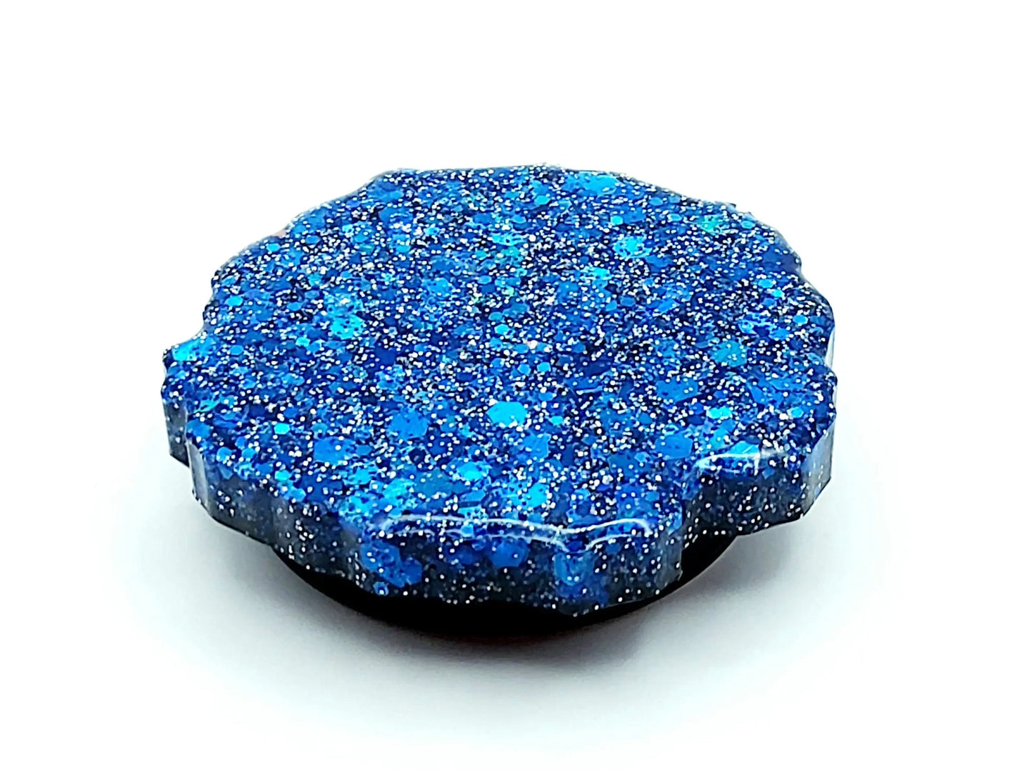 Grip pour téléphone en résine époxy. Paillettes holographiques bleues. PRETTY RESINE