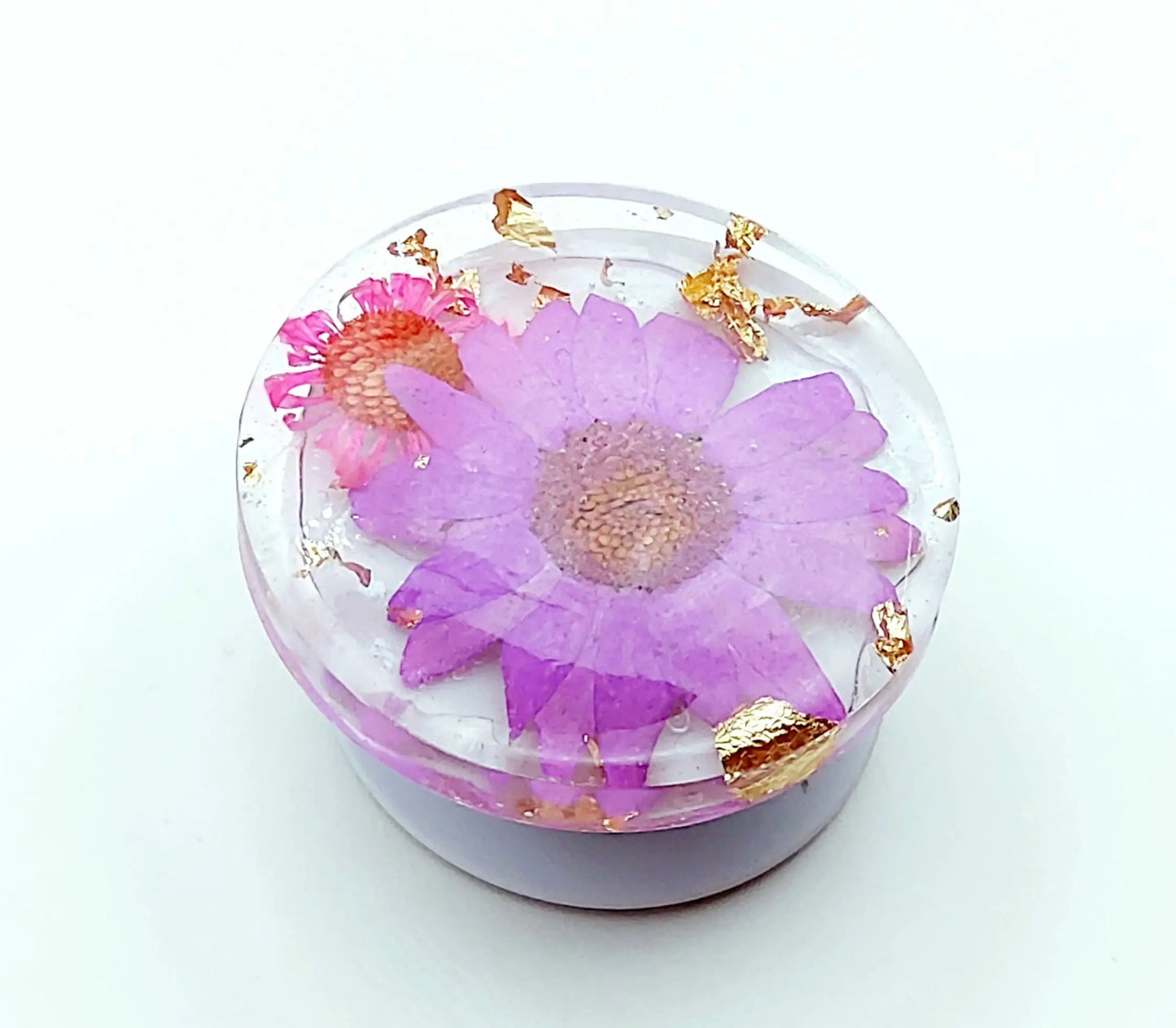 Grip pour téléphone en résine époxy. Fleurs violettes et roses. Feuille d'or.