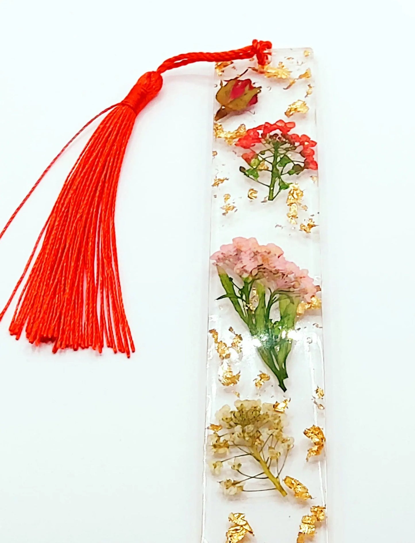 Marque-pages fleurs séchées rouges et roses, en résine époxy. Pompon gland rouge