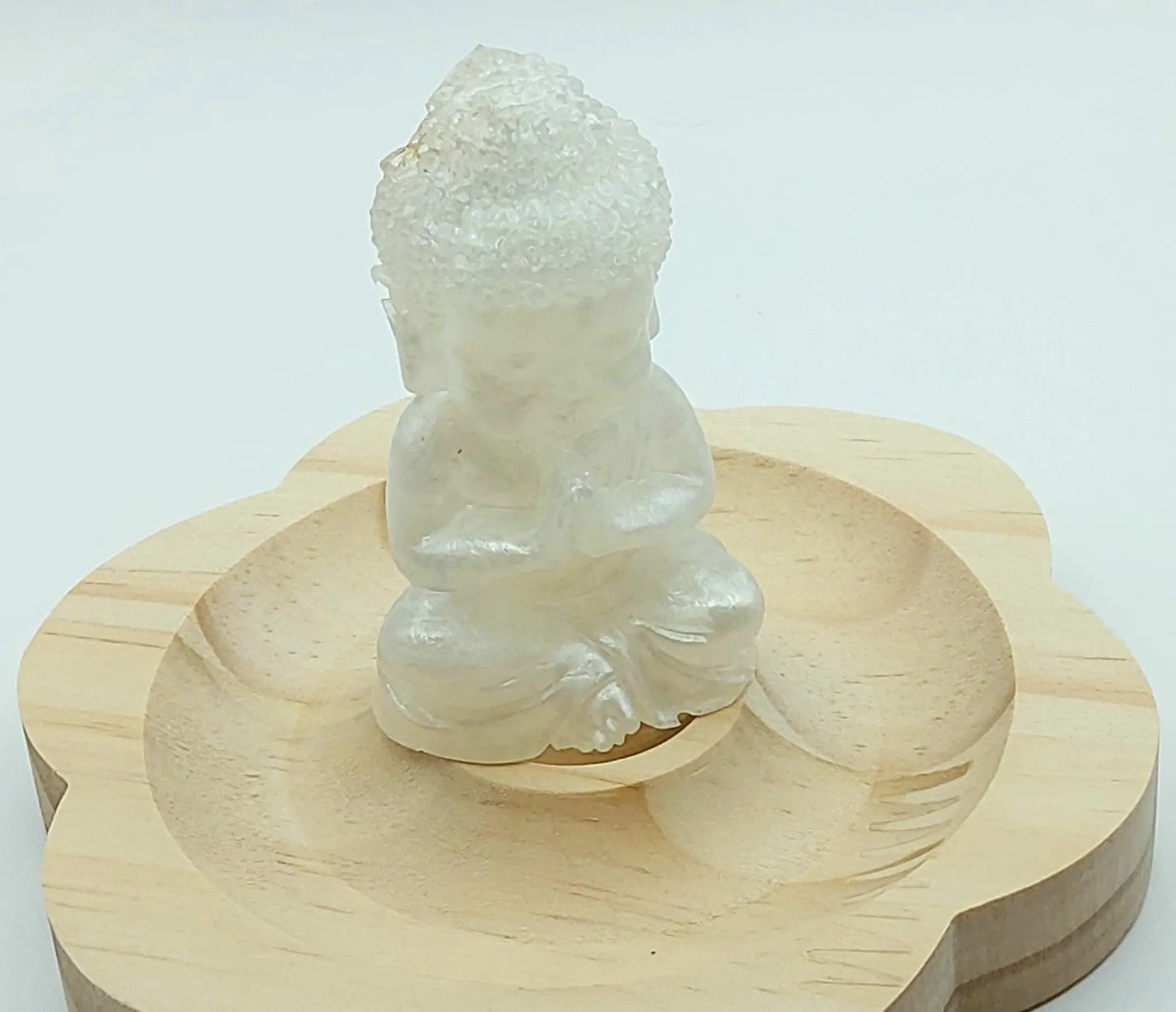 Mini statuette BOUDDHA en résine époxy. Blanc et or PRETTY RESINE