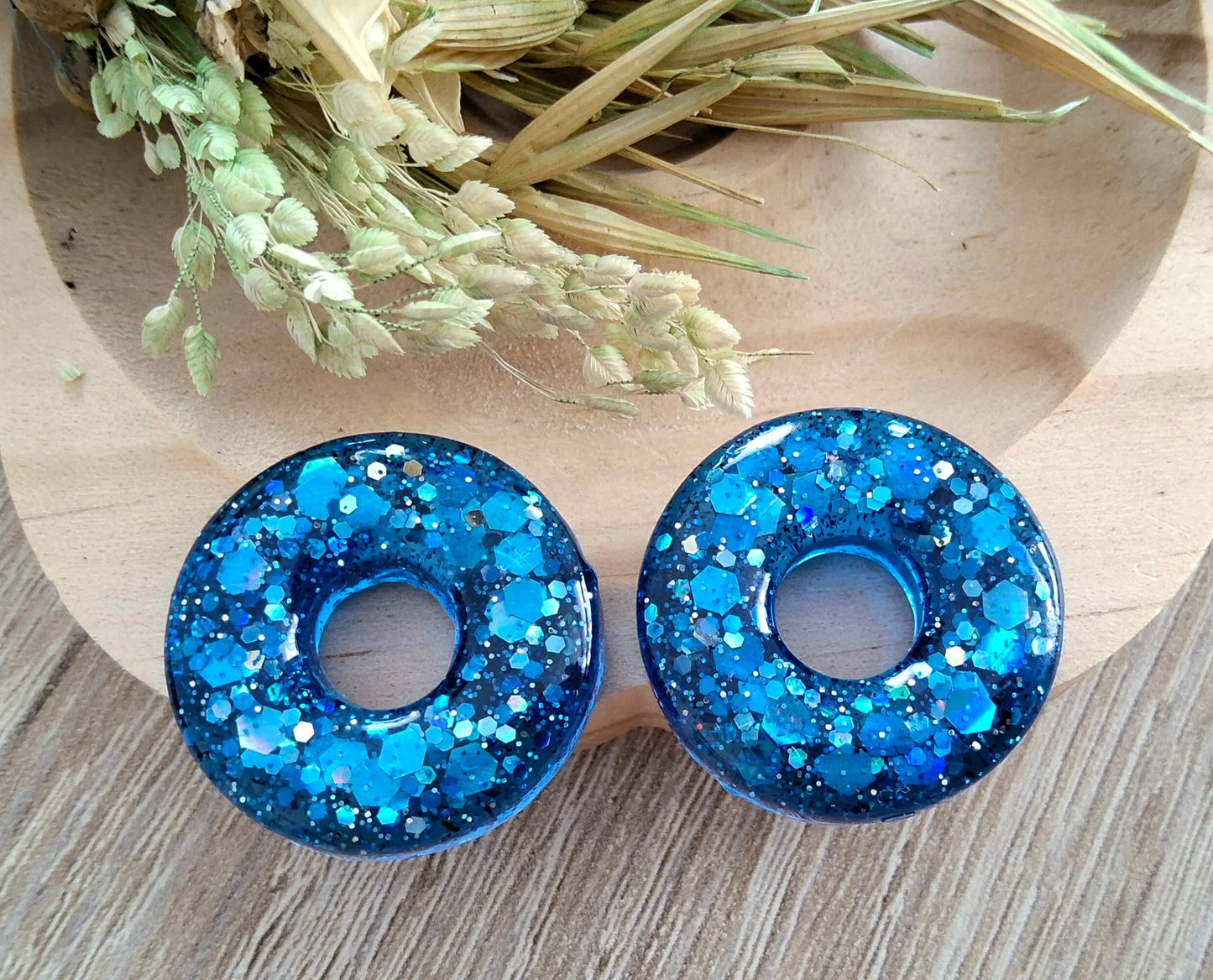 Pampilles DONUTS en résine époxuy. Paillettes bleues marine - PRETTY RESINE