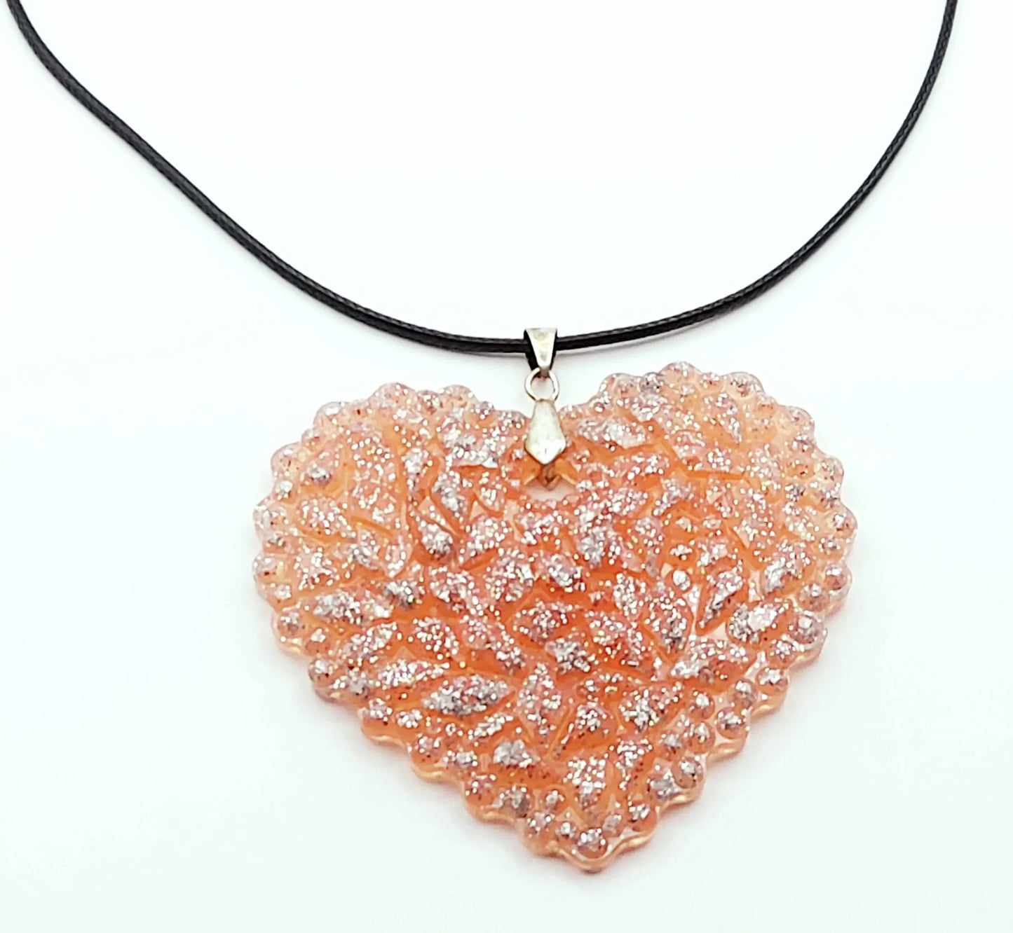 Pendentif COEUR EFFET DIAMANT. Corail et argent - PRETTY RESINE