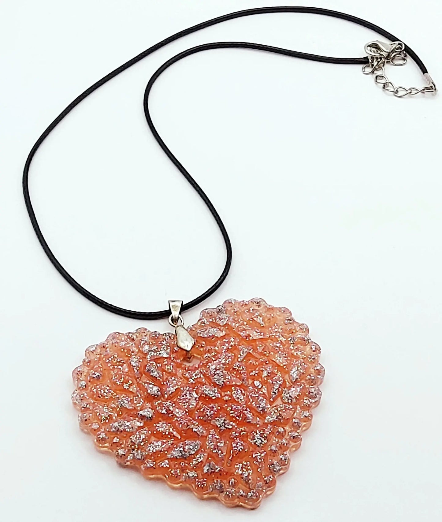 Pendentif COEUR EFFET DIAMANT. Corail et argent - PRETTY RESINE