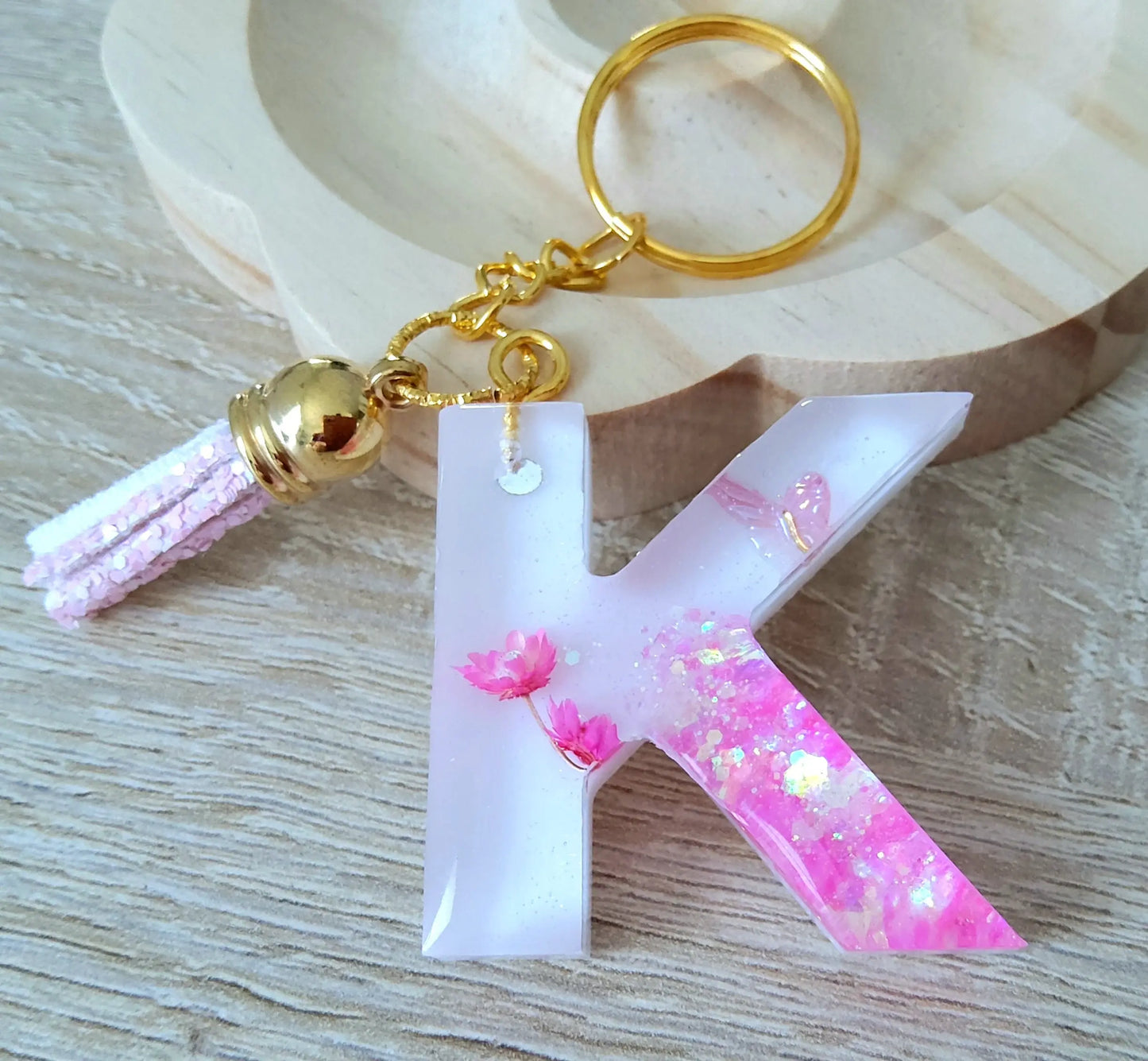 Porte-clés LETTRE K en résine époxy PRETTY RESINE