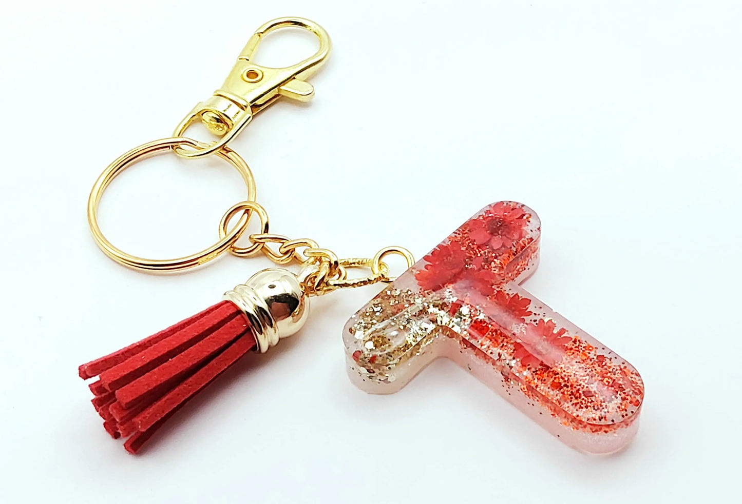 Porte-clés "Petite Lettre T" en résine époxy, fleurs et pompon gland rouges