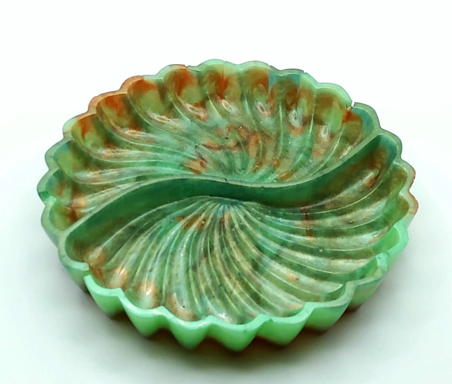 Vide-poches COQUILLE DOUBLE en résine époxy. Vert et cuivré - PRETTY RESINE