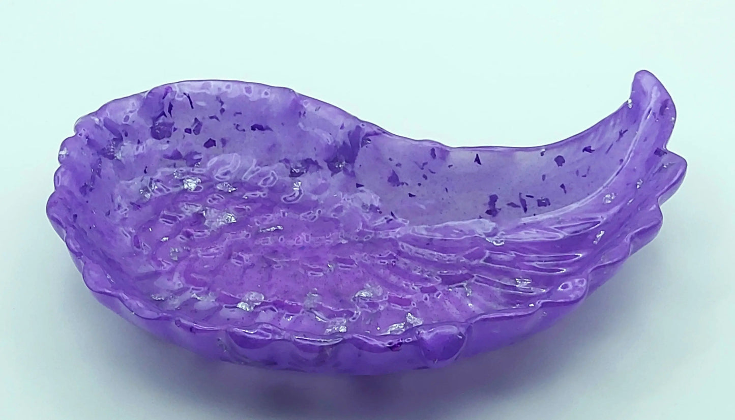 Vide-poches Aile d'Ange en résine époxy . Violet et feuille d'argent.