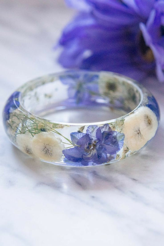 Bracelet en résine époxy, avec fleurs roses et bleues