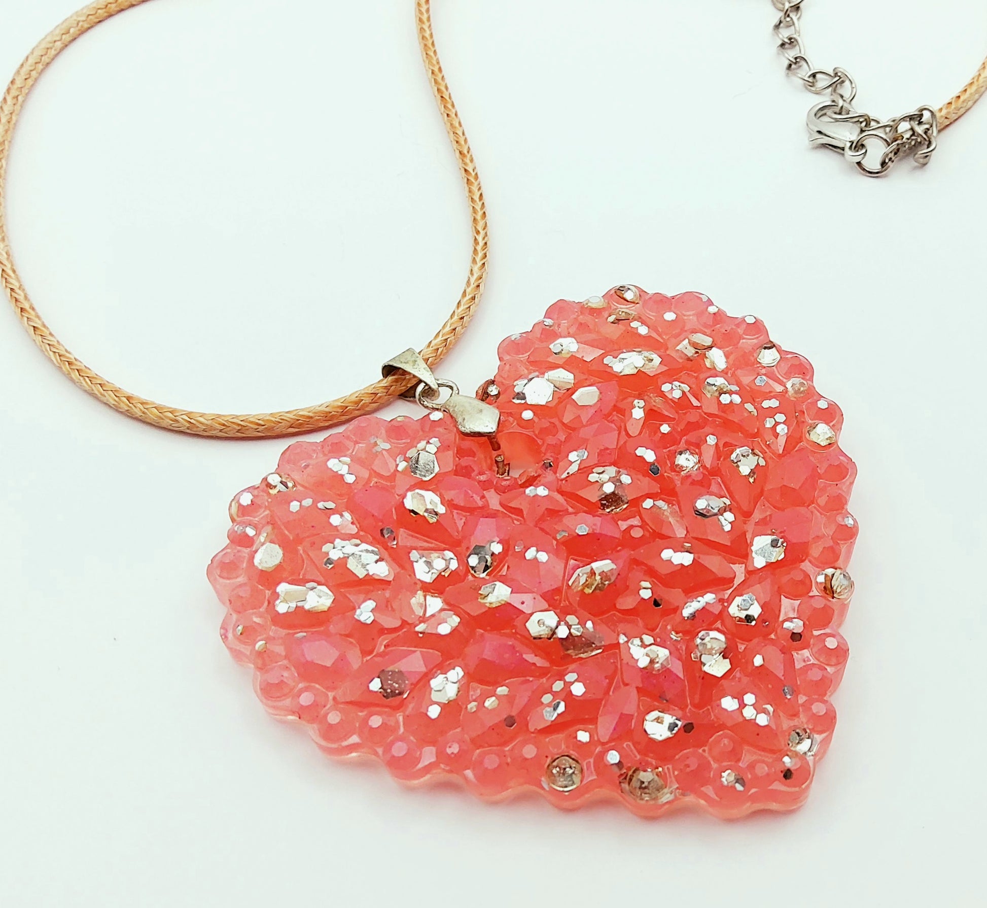 Pendentif Coeur Effet Diamant - Rose corail et argent - PRETTY RESINE