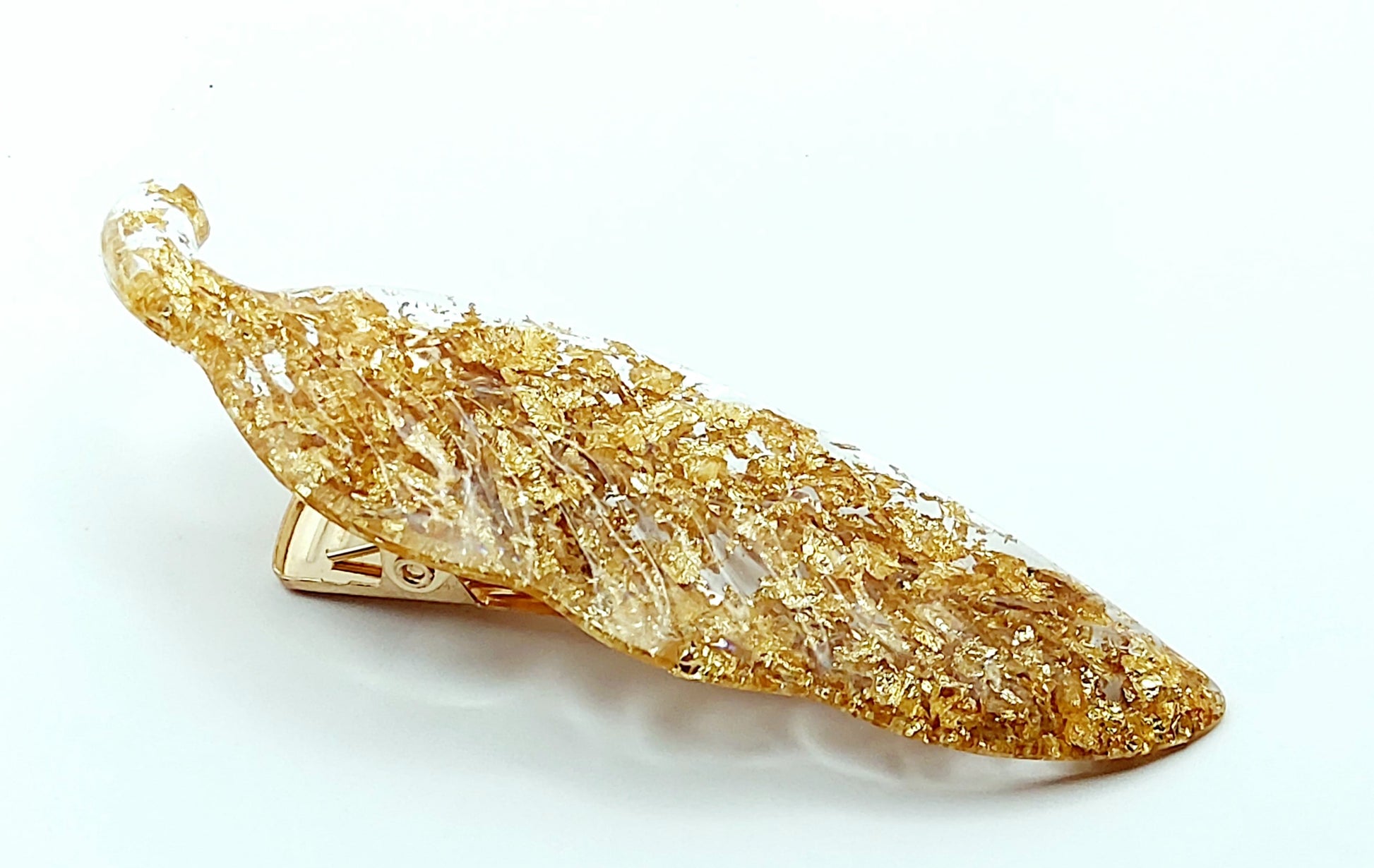 Barrette "Feuille" en résine époxy, transparente avec inclusion de feuille d'or.