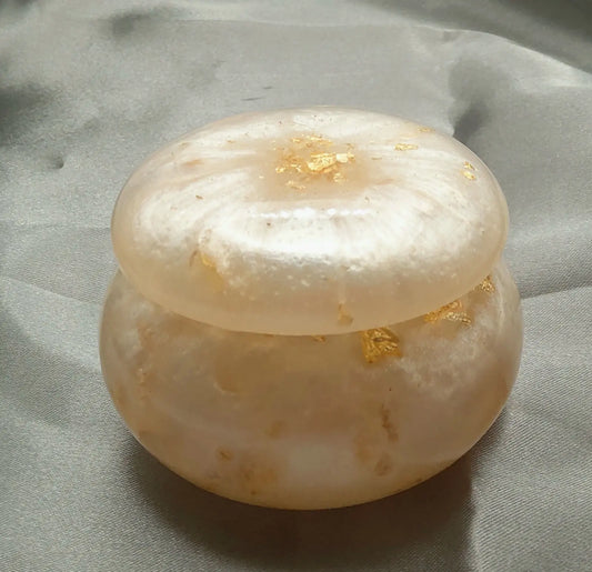 Boîte de rangement RONDE en résine époxy. Blanc et feuille d'or - PRETTY RESINE