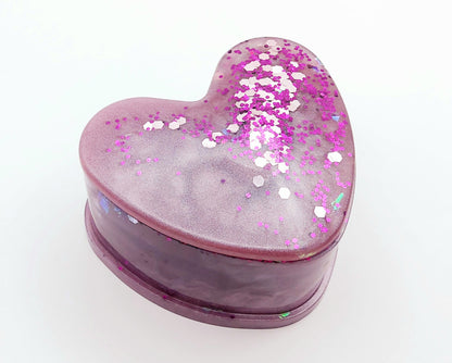 Boîte "Coeur" en résine époxy, violet et paillettes, fermée