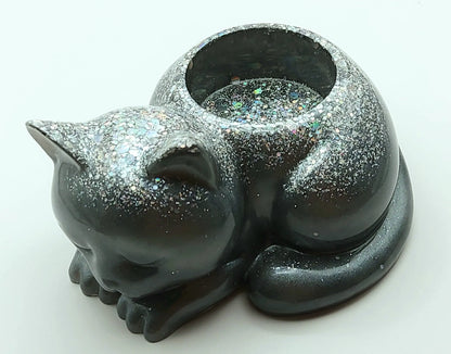 Bougeoir CHAT ENDORMI en résine époxy. Gris et paillettes holographiques argentées - PRETTY RESINE