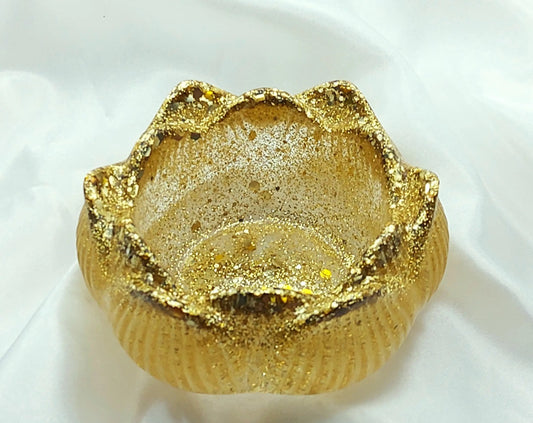 Bougeoir PETITE FLEUR DE LOTUS. Paillettes or - PRETTY RESINE