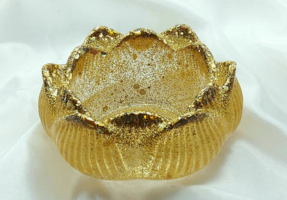 Bougeoir PETITE FLEUR DE LOTUS. Paillettes or - PRETTY RESINE