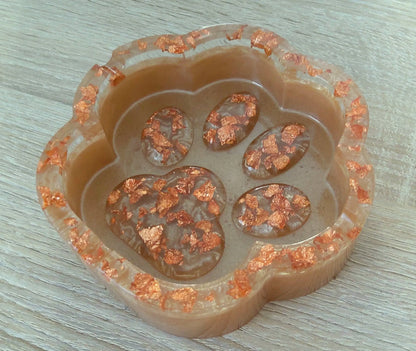 Cendrier PATTE DE CHAT en résine époxy. Marron clair et feuille de cuivre - PRETTY RESINE