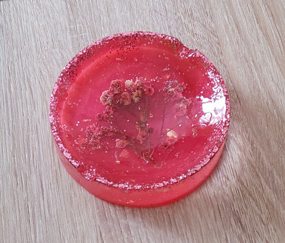 Cendrier rond en résine époxy, rouge avec fleurs et paillettes