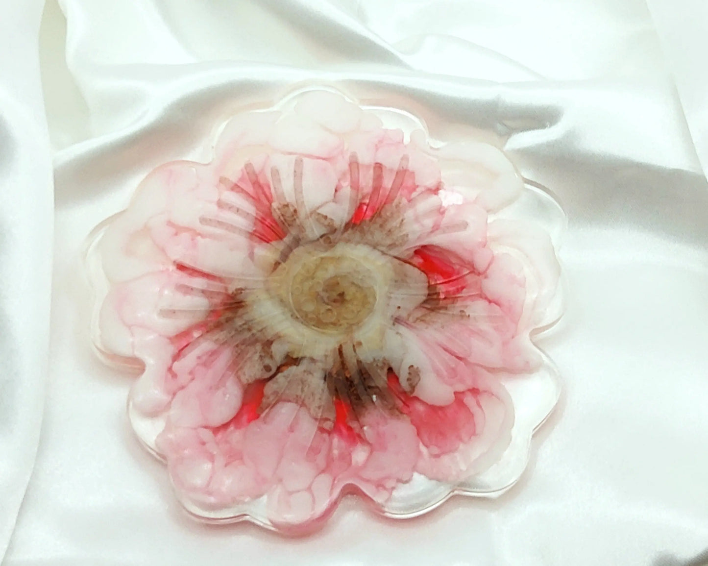 Ensemble de 3 Dessous de verres FLEURS. Rose, blanc, or - PRETTY RESINE