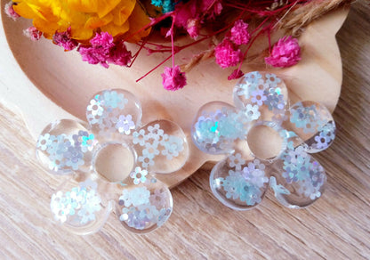 Pampilles CLARA en résine. Paillettes Fleurs PRETTY RESINE
