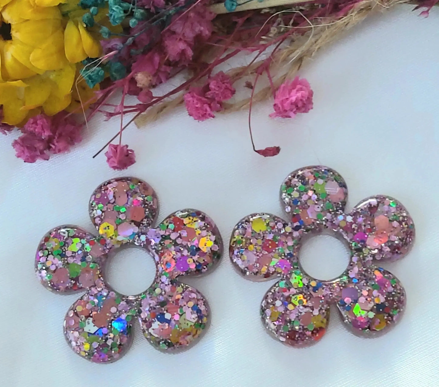 Pampilles CLARA en résine époxy. Paillettes multicolores - PRETTY RESINE