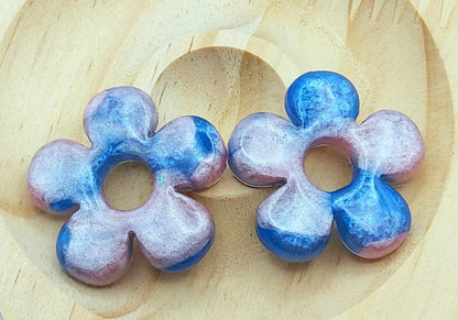Pampilles CLARA en résine époxy. Bleu et rose - PRETTY RESINE