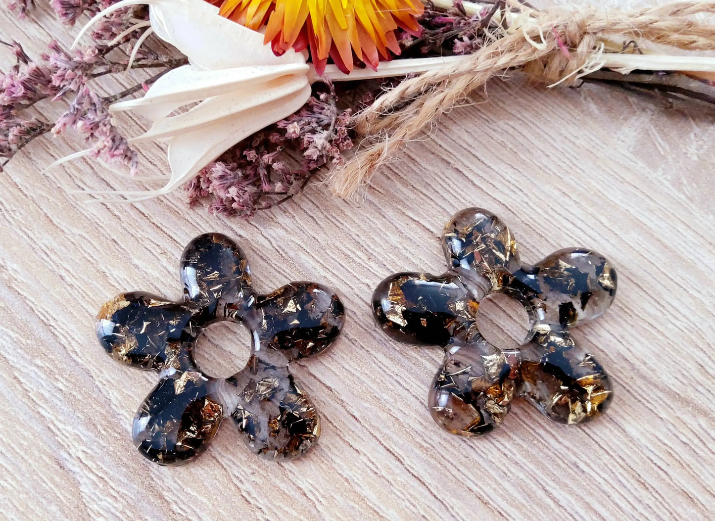 Pampilles DAISY en résine PRETTY RESINE