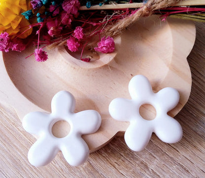 Pampilles DAISY en résine PRETTY RESINE