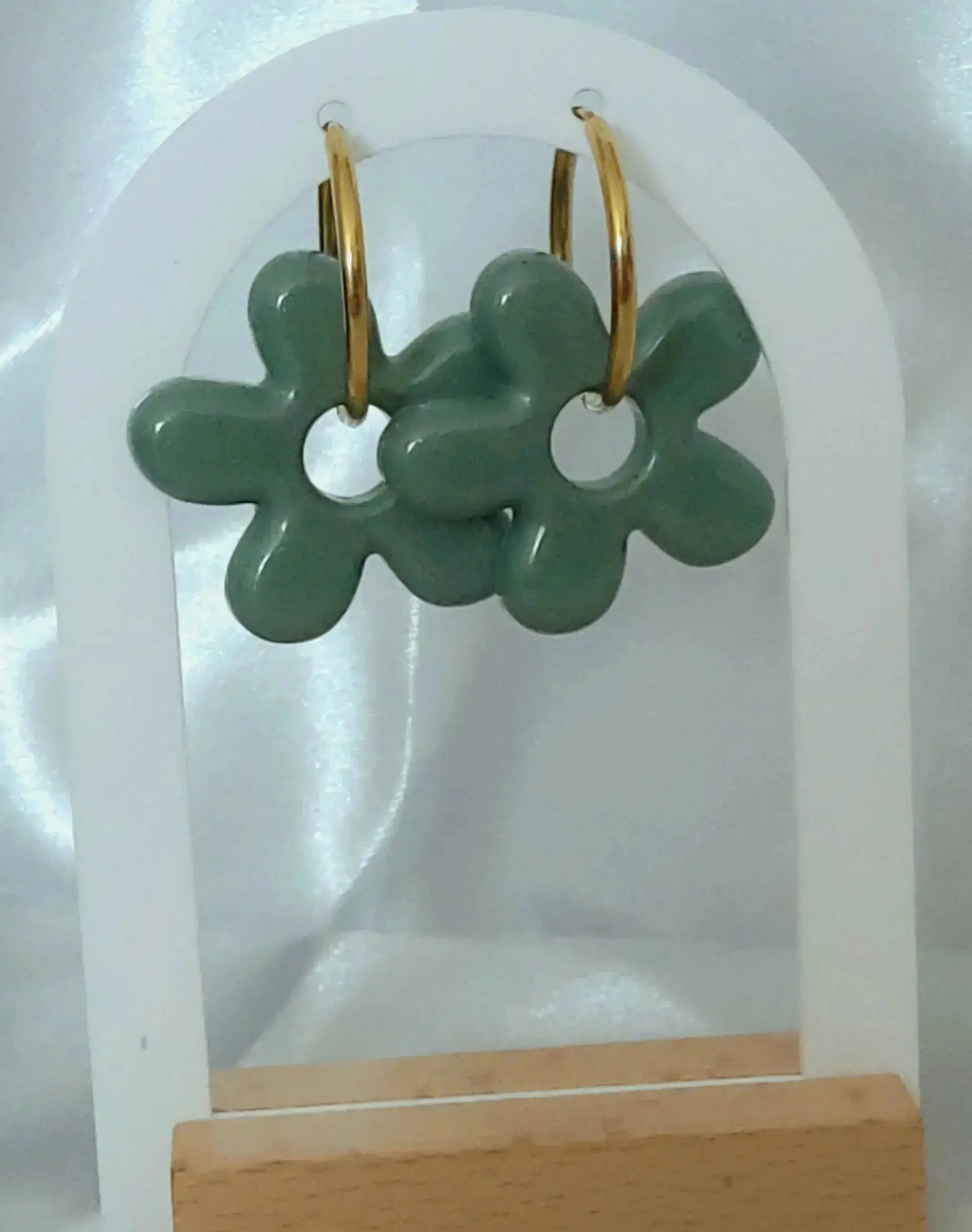 Pampilles DAISY en résine PRETTY RESINE