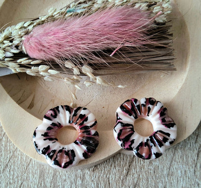 Pampilles FLORE en pâte Fimo. Motif léopard noir et rose irisé - PRETTY RESINE
