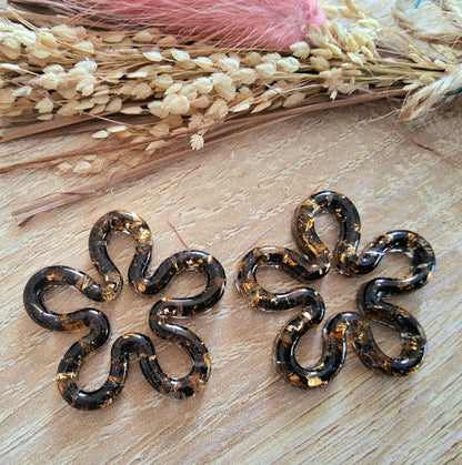 Pampilles IRIS en résine époxy. Noir et feuille d'or - PRETTY RESINE