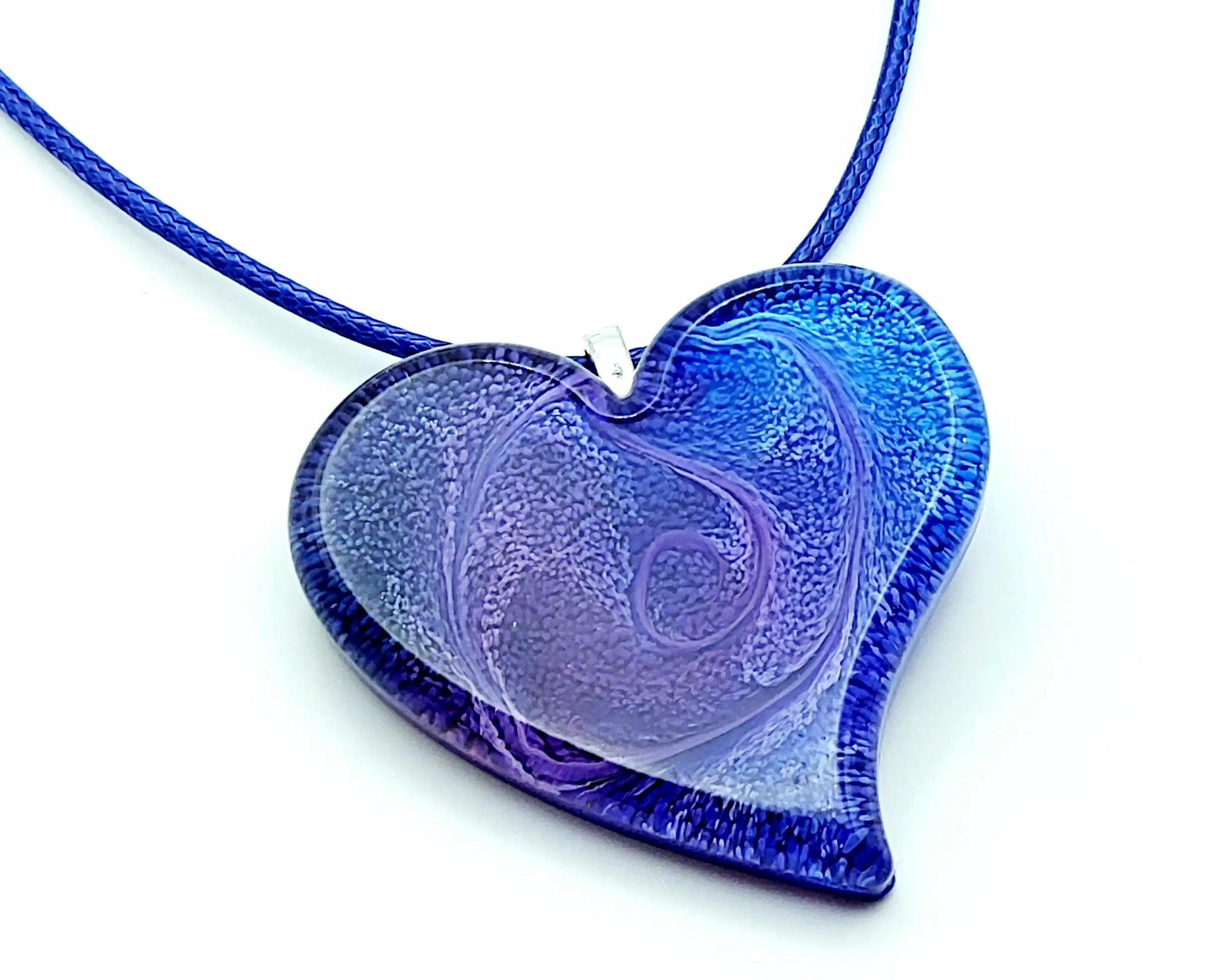 Pendentif PETIT COEUR en résine époxy - Effet pétri bleu et violet - PRETTY RESINE