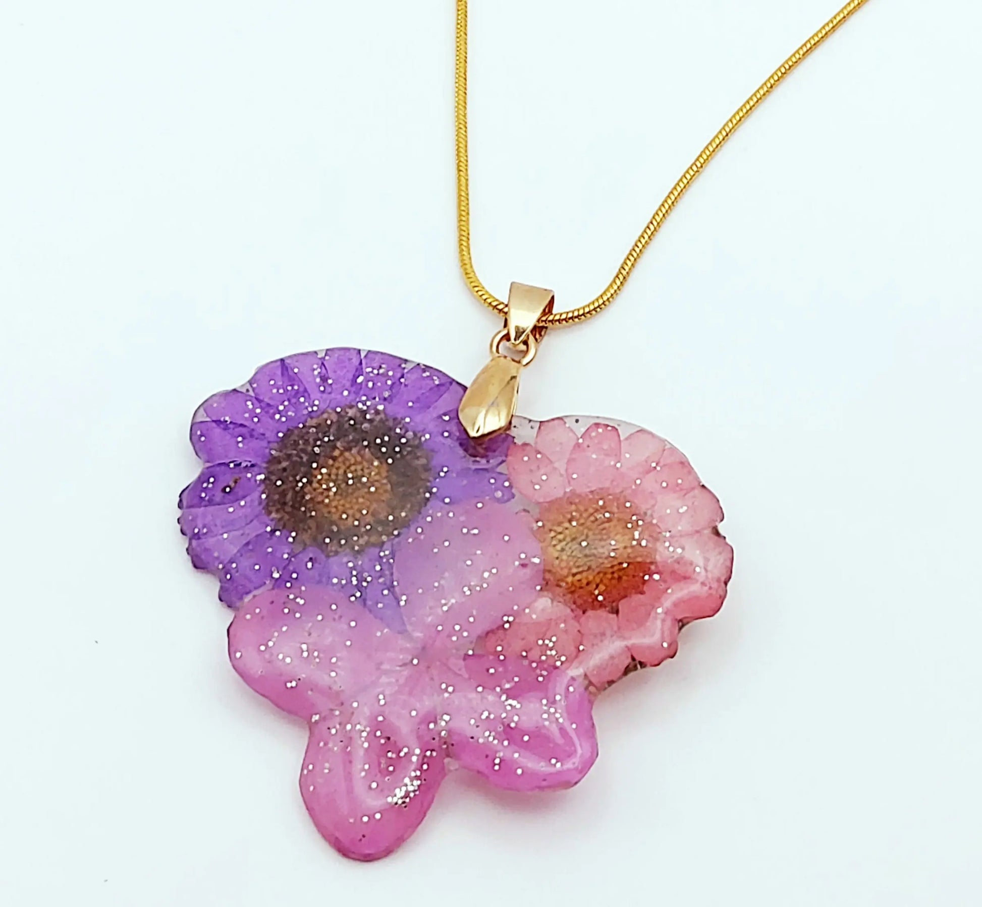 Pendentif "3 Fleurs Unies", et sa chaîne