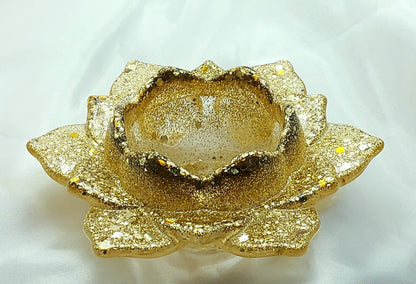 Porte-bougie GRAND FLEUR DE LOTUS en résine époxy. Paillettes or - PRETTY RESINE