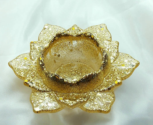 Porte-bougie GRAND FLEUR DE LOTUS en résine époxy. Paillettes or - PRETTY RESINE