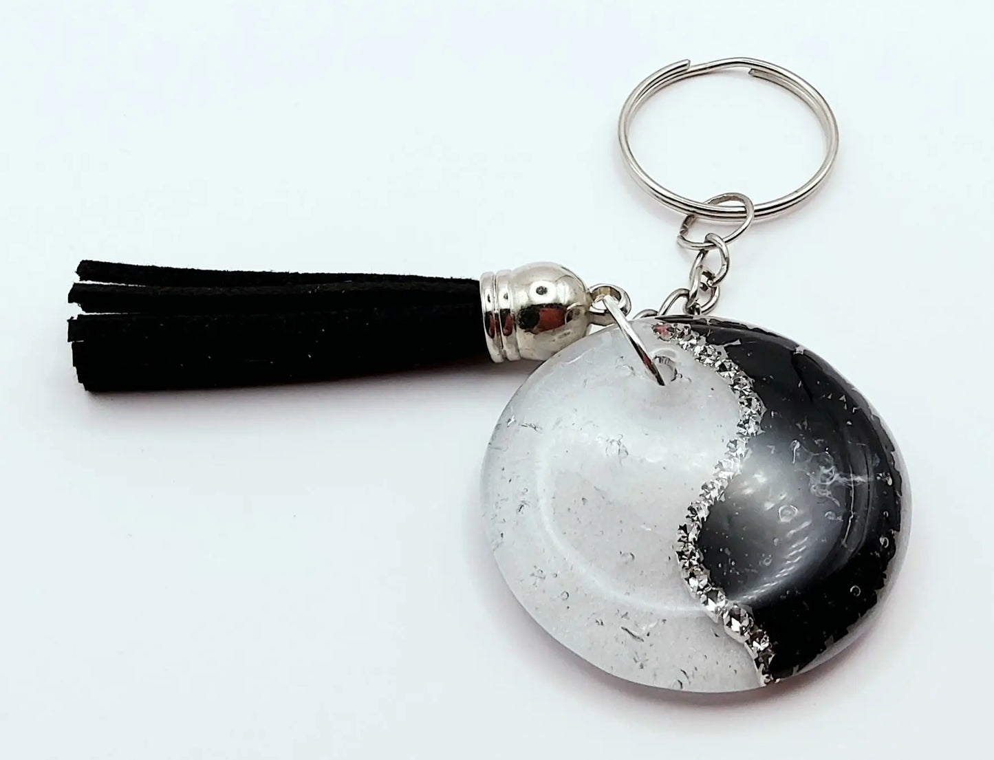 Porte-clés Yin-yang, en résine époxy - Noir et blanc avec strass - PRETTY RESINE