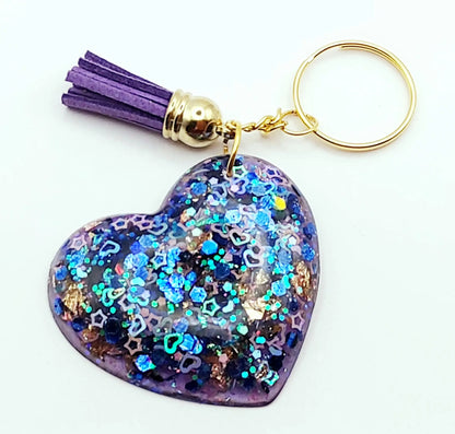 Porte-clés "Coeur", en résine époxy - Mauve avec paillettes en forme de coeurs et étoiles - PRETTY RESINE