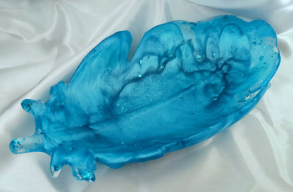 Vide-poches GRANDE PLUME en résine époxy. Bleu - PRETTY RESINE