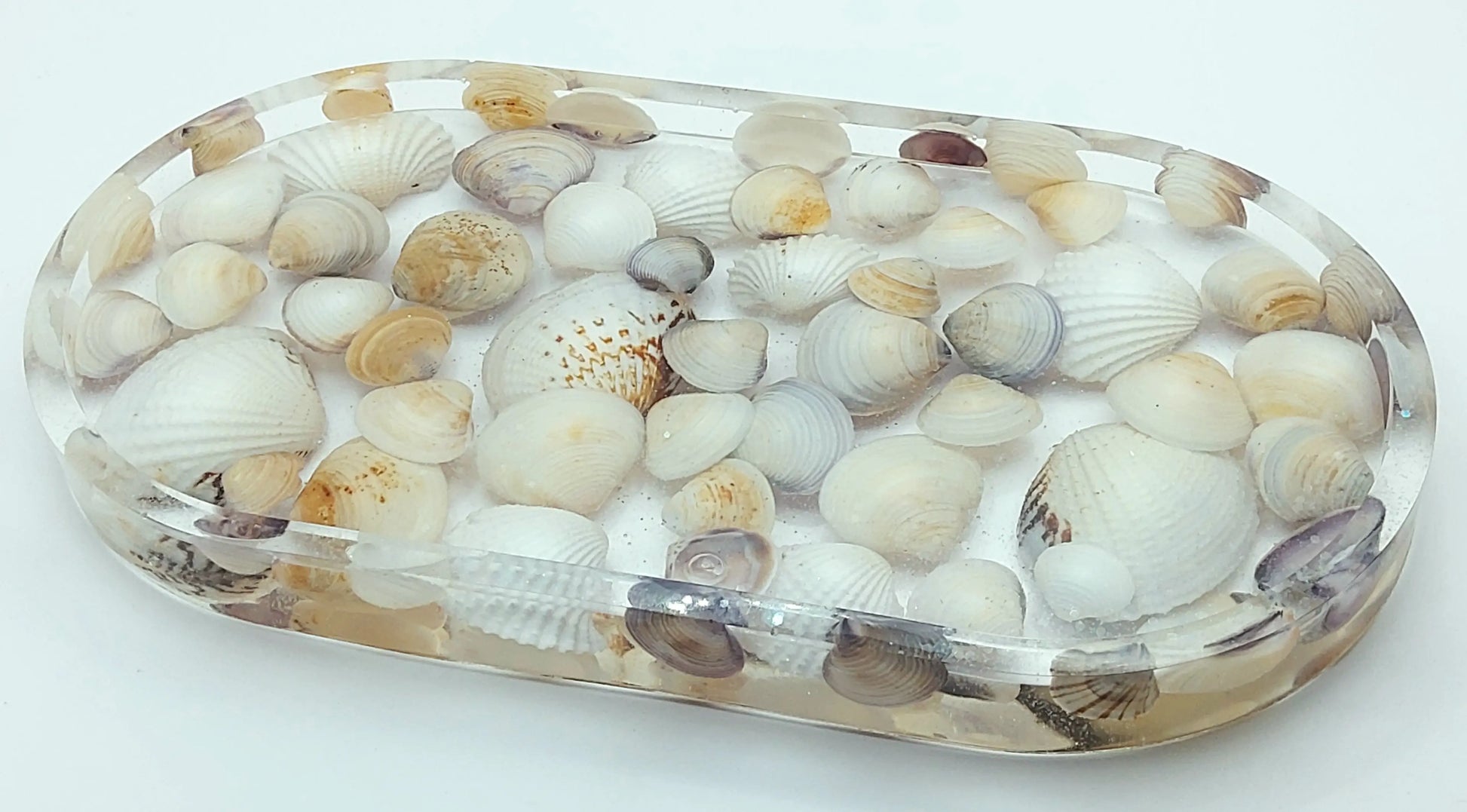 Vide-poches OVALE en résine époxy. Transparent et coquillages - PRETTY RESINE