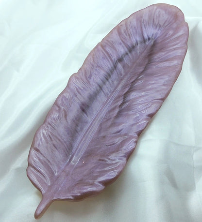 Vide-poches PLUME  en résine époxy. Mauve - PRETTY RESINE